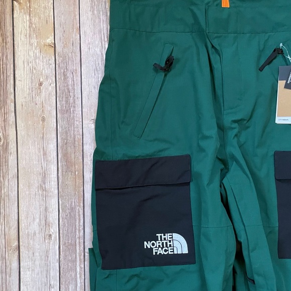 The North Face Men’s Dragline Bib Winter Ski Pants - Picture 6 of 16